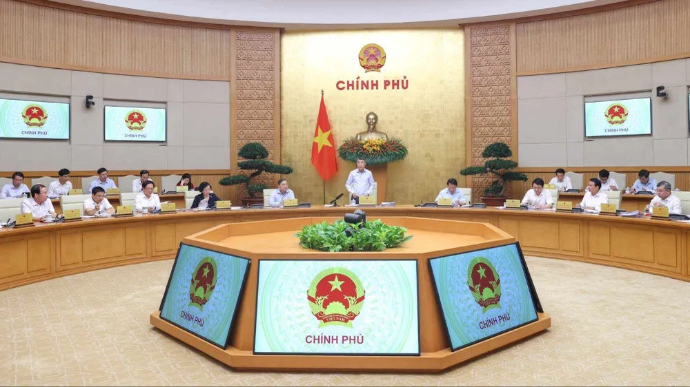 Nhằm thực hiện mục tiêu tăng trưởng GDP từ 10% trở lên trong năm nay, Chính phủ đưa ra kịch bản tăng trưởng 6 tháng cuối năm 11,9%.