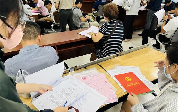 Gánh nặng tài chính hợp thức hóa nhà ở chính thức được cởi bỏ khi Chính phủ quyết định giảm 70% tiền sử dụng đất cho hộ gia đình từ ngày 31.1.2026.