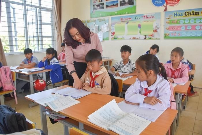 Một số giáo viên có học hàm, học vị cao có thể nghỉ hưu muộn hơn, tối đa đến 71,5 tuổi theo quy định mới từ 1.1.2026.