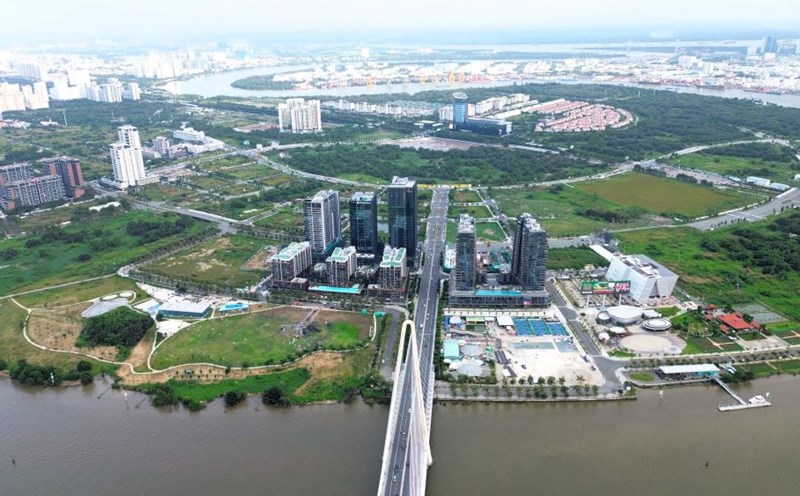 Bảng giá đất mới áp dụng từ 1.1.2026 tăng, thêm tiền sử dụng đất sẽ được xác định bằng hệ số K khiến nỗi lo lại đè lên người dân, doanh nghiệp.